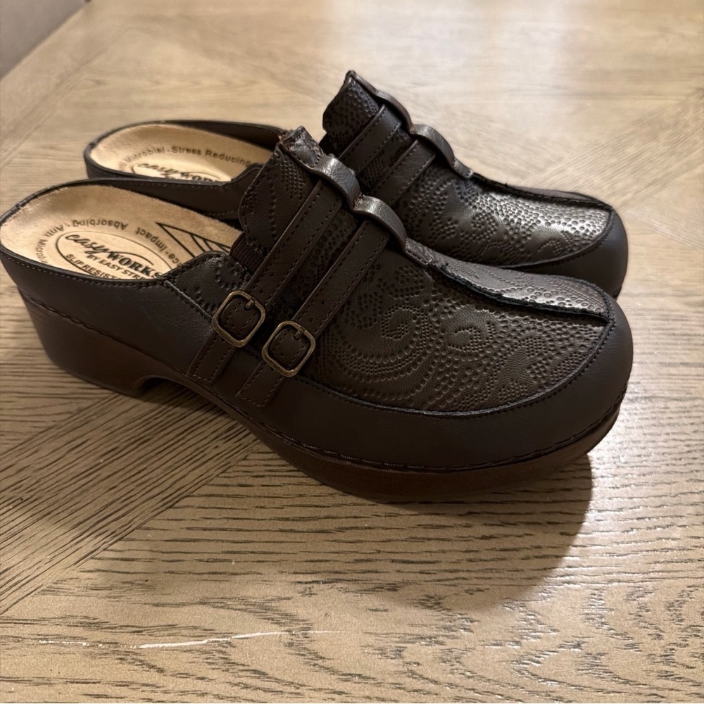 Easy Street Womens Shira Slip Resistant Clogs Size 11W